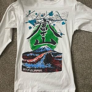 long sleeve mt. Fuji tee, small